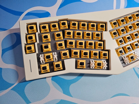 [in stock] record alice v2 + keygeek dusk switches